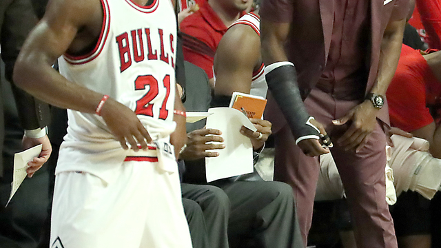 Rondo denies trying to trip Crowder from bench