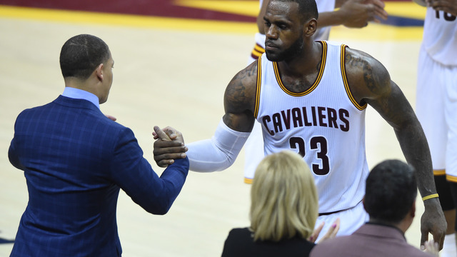 Cavs' Lue not worried by LeBron's minutes: He's 'Benjamin Button'