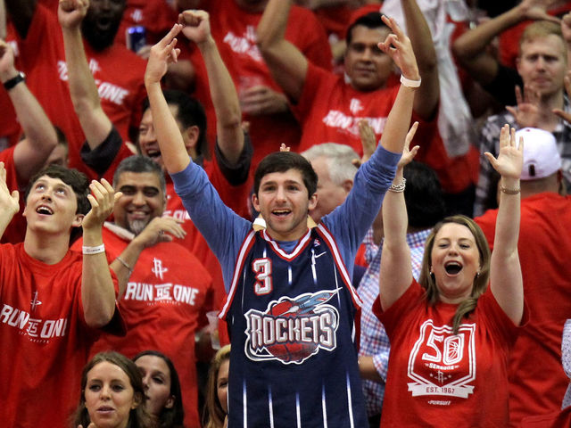 Rockets to offer $1 beer again for Game 6 vs. Spurs