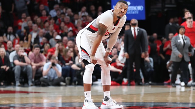 Watch: Lillard receives standing ovation as he exits Game 4