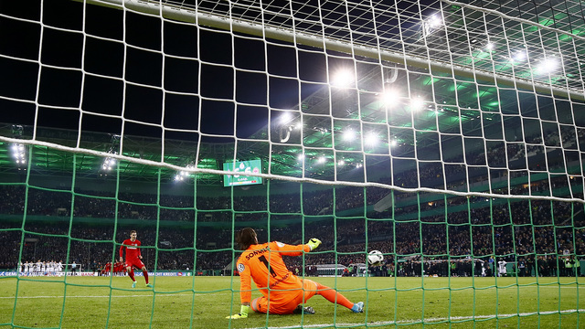 Hrgota sends Eintracht Frankfurt into DFB-Pokal final