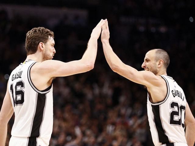 Spurs push Grizzlies to brink of elimination with Game 5 rout