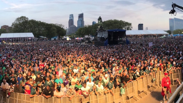 70,000 people reportedly attend 1st round of NFL draft in Philadelphia