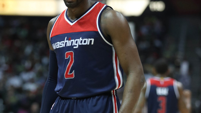 Watch: Wall erases Schroder layup with monster chase-down block