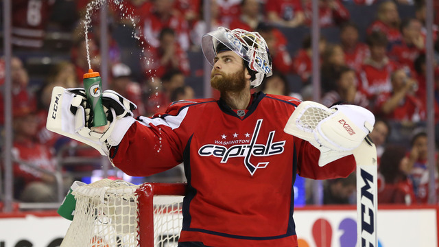 Watch: Capitals goalie Holtby shows off skills as a skater