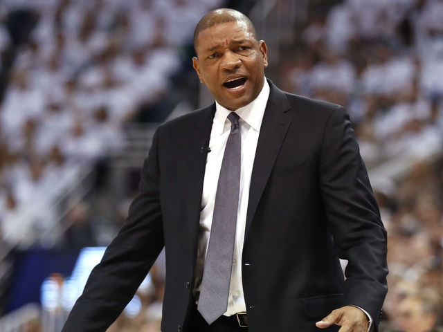Rivers: Officiating in Rockets-Clippers 'a complete joke'