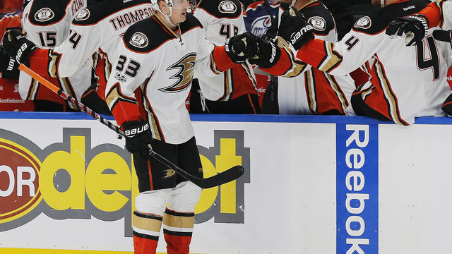 Silfverberg nets 2, Ducks halve Oilers' series lead