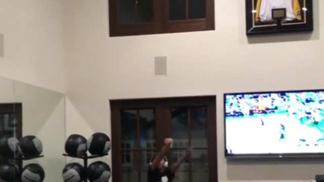 Watch: Kobe's daughter pulls very Black Mamba move