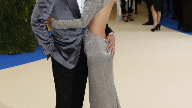 Brady and Gisele are dressing up as avocado toast for Halloween