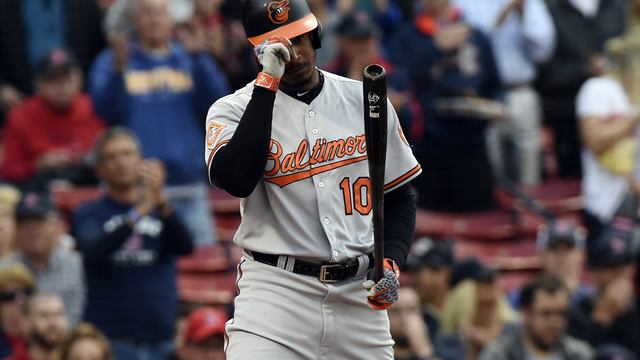 Watch: Fenway crowd gives Adam Jones lengthy standing ovation