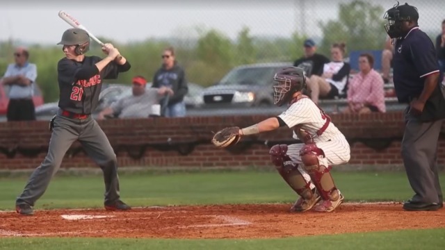 Watch: One-armed middle school catcher is overcoming the odds