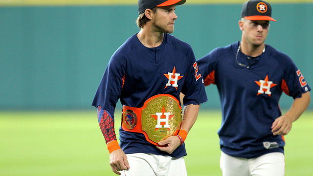 Reddick introduces sick WWE-style championship belt to Astros clubhouse