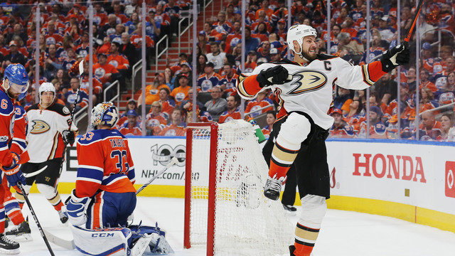 Getzlaf led by example in Game 4 win: 'I have to go out and live it'