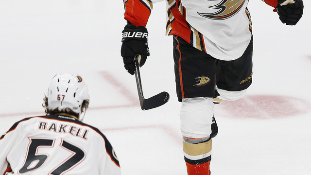 Watch: Ducks' Silfverberg mic'd up for Game 4 OT winner