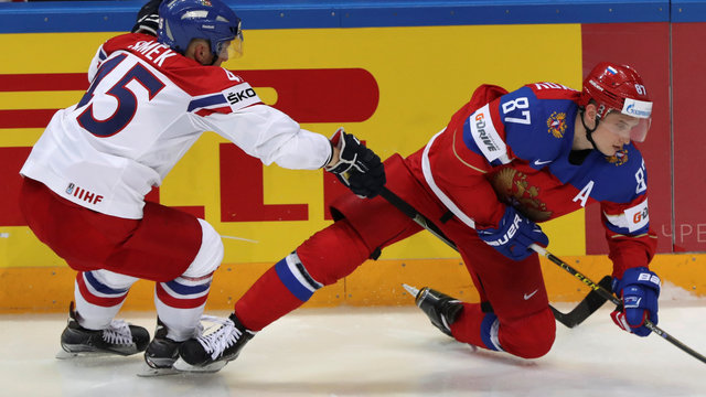 Report: Shipachyov chose Vegas over larger offer to stay in Russia