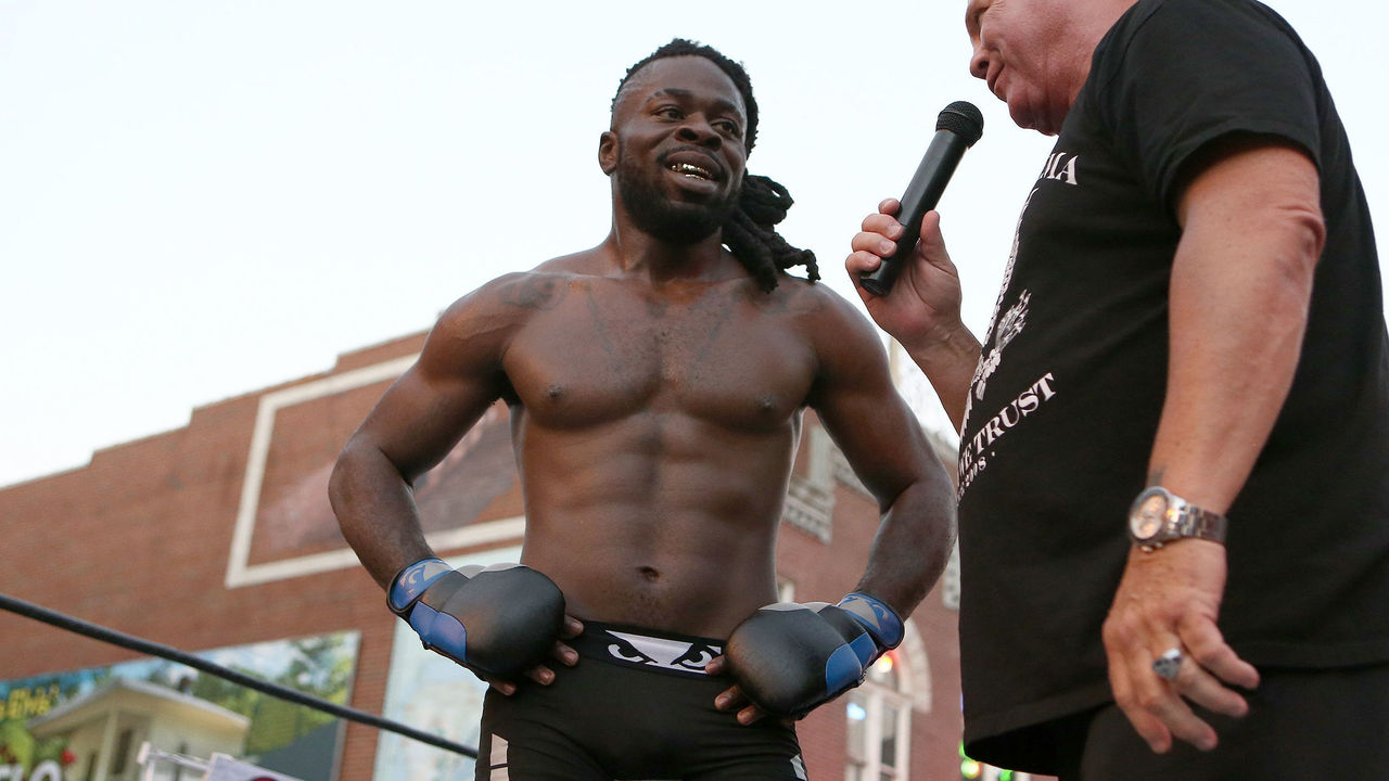 Watch: Kimbo Slice Jr. picks up 1st pro win at Bellator 179 | theScore.com