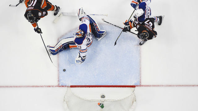 Watch: Perry caps unreal comeback as Ducks take Game 5 in double OT