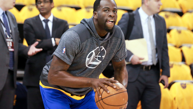 Watch: Draymond appears to troll Jazz crowd after technical