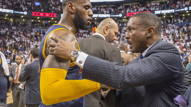 LeBron reminds Raptors, rest of East whose world they're living in