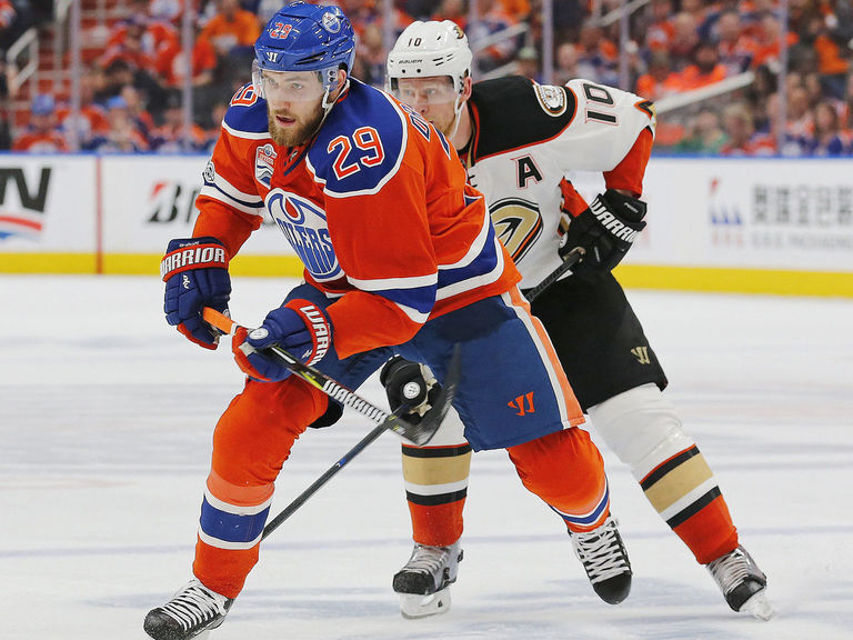 Oilers to donate Draisaitl's hattrick hats to charity