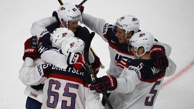 World Championship: Canada pounds Belarus, Team USA takes down Sweden