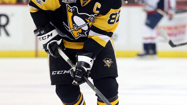 Twitter reacts to Crosby playing after headfirst crash into boards