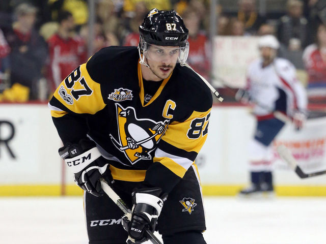 Twitter reacts to Crosby playing after headfirst crash into boards