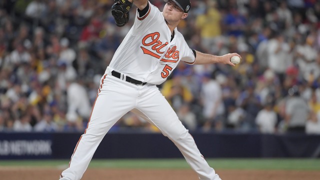 Report: Orioles GM granted permission to trade top relievers, Seth Smith