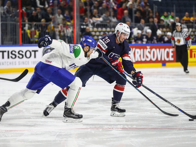 World Championship: Nelson, Lee help U.S. roll past Italy for 3rd straight win