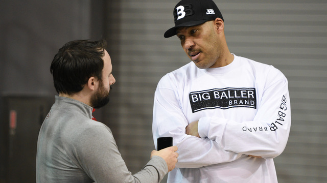 Lakers, Suns say LaVar Ball won't impact draft decisions