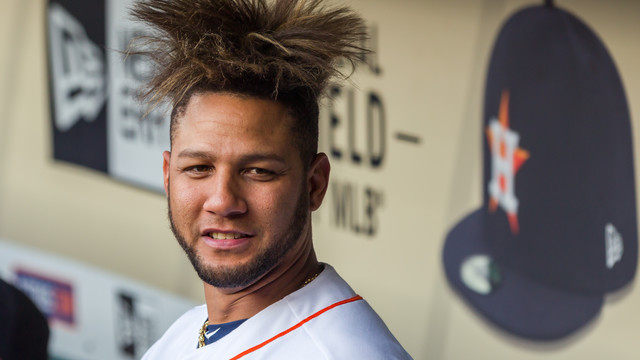 Gurriel's insane hair wows Yankees' broadcasters
