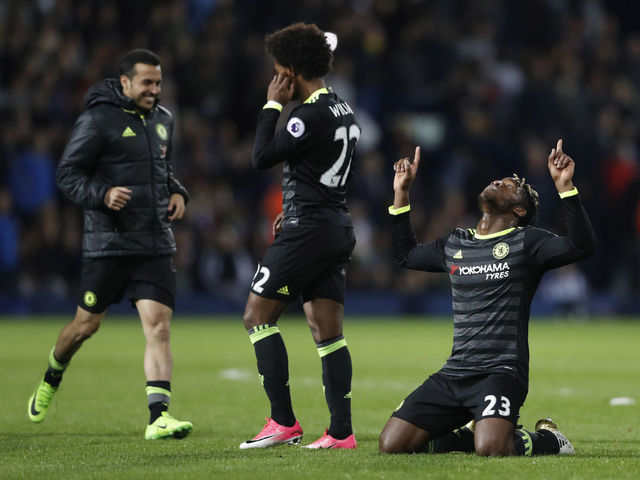 Watch: Unlikely hero Batshuayi scores late goal to clinch title for Chelsea