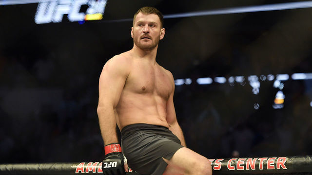 Report: Miocic wants to address contract issues before fighting again