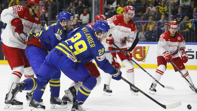 Watch: Nylander, Backstrom execute ridiculous give-and-go at worlds