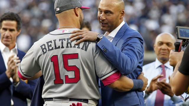 Watch: Beltran presents ex-teammate Jeter with Monument Park blazer