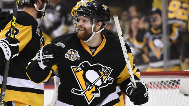 Pittsburgh couple names child after Phil Kessel