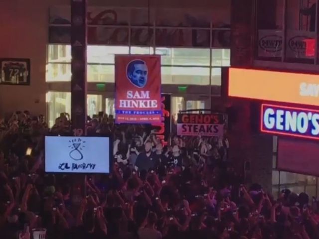 Watch: Banner of Sam Hinkie raised at 76ers' draft lottery party