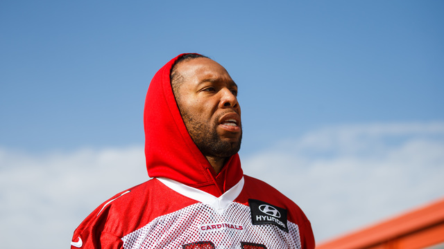 Cardinals' Fitzgerald joins Rice, Gonzalez with reception in 200 straight games