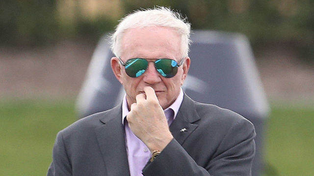 Report: Jerry Jones impeding Roger Goodell's contract extension