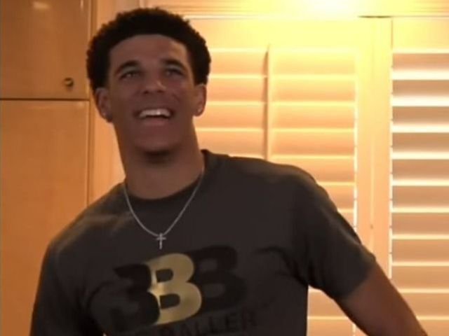 Watch: Lonzo Ball celebrates Lakers keeping draft pick