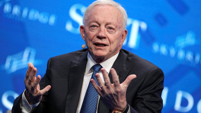 Jerry Jones earned HOF induction by doing things his way