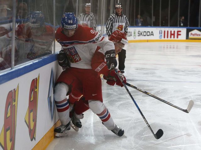 Report: Czech D-man Jan Rutta fielding multiple NHL offers