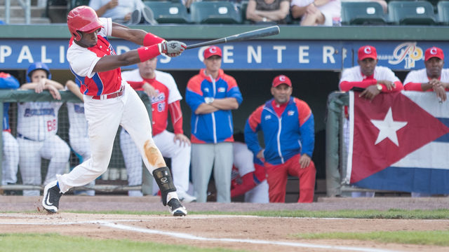 Report: White Sox, Cardinals favorites to sign top Cuban prospect Robert