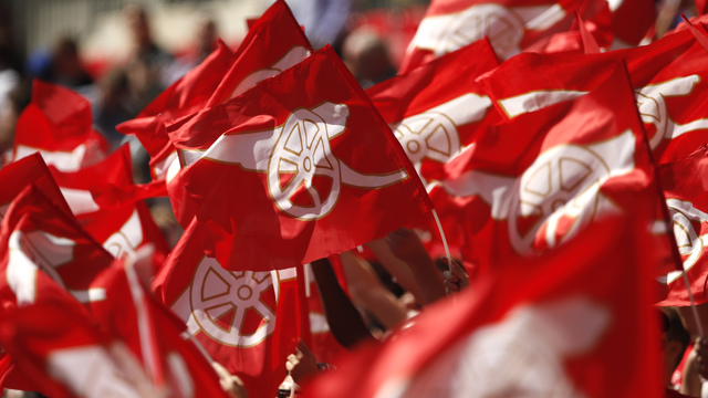 Report: Usmanov makes £1-billion bid to buy Arsenal