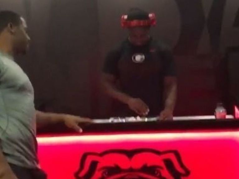 Watch: Georgia's locker room has a DJ booth | theScore.com