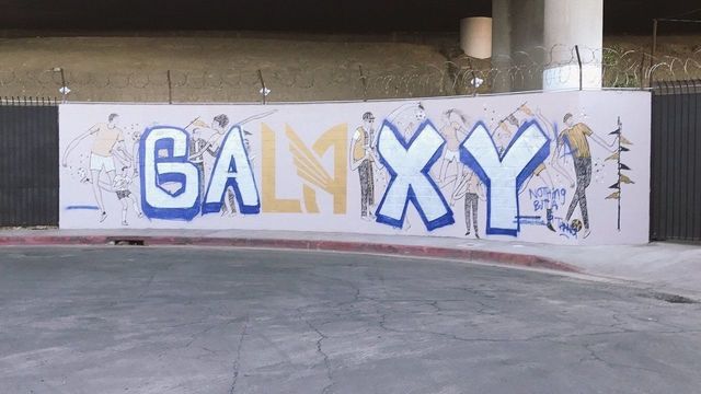 Look: LA Galaxy fans hijack LAFC mural