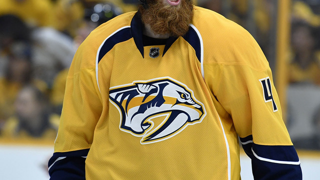 Ellis in Predators' lineup with Stanley Cup in the building