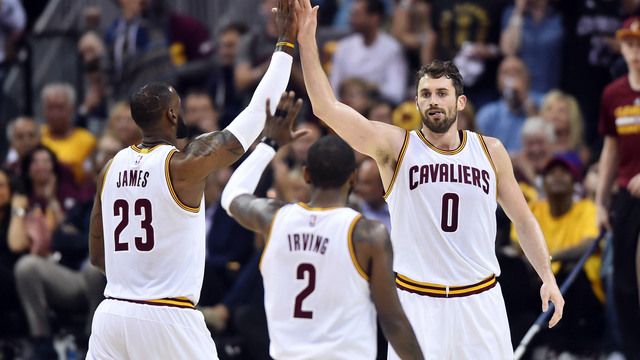 Watch: Love finds LeBron with picture-perfect outlet pass