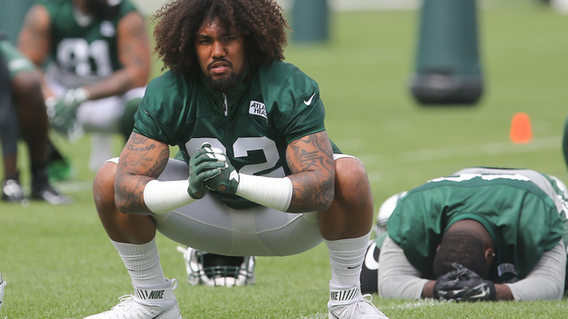 Watch: Jets' Williams appears to restrain teammate Lee from harassing woman