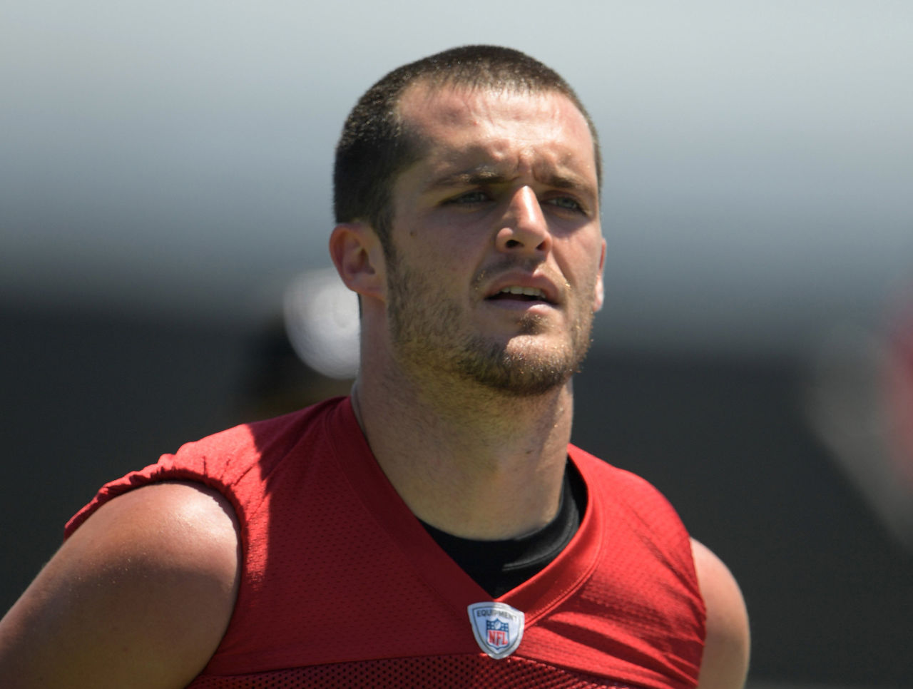 Oakland Raiders make $125m Derek Carr highest-paid player in NFL